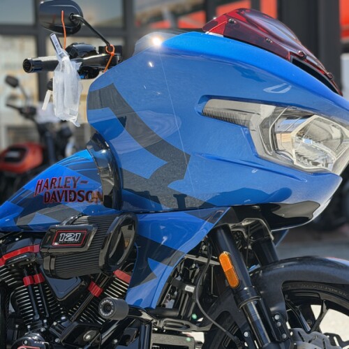 2026 Harley-Davidson® CVO™ Road Glide™ ST Electric Coast thumb 2