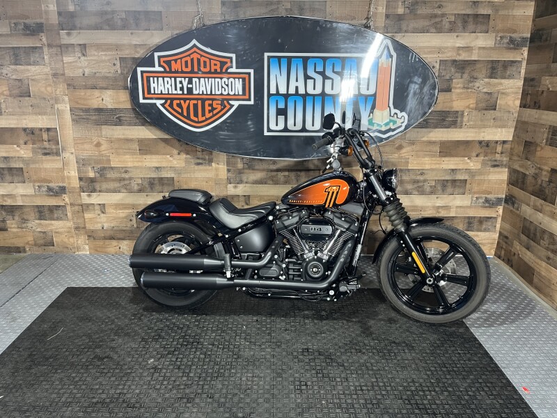 2023 Harley-Davidson® Street Bob® 114 Vivid Black