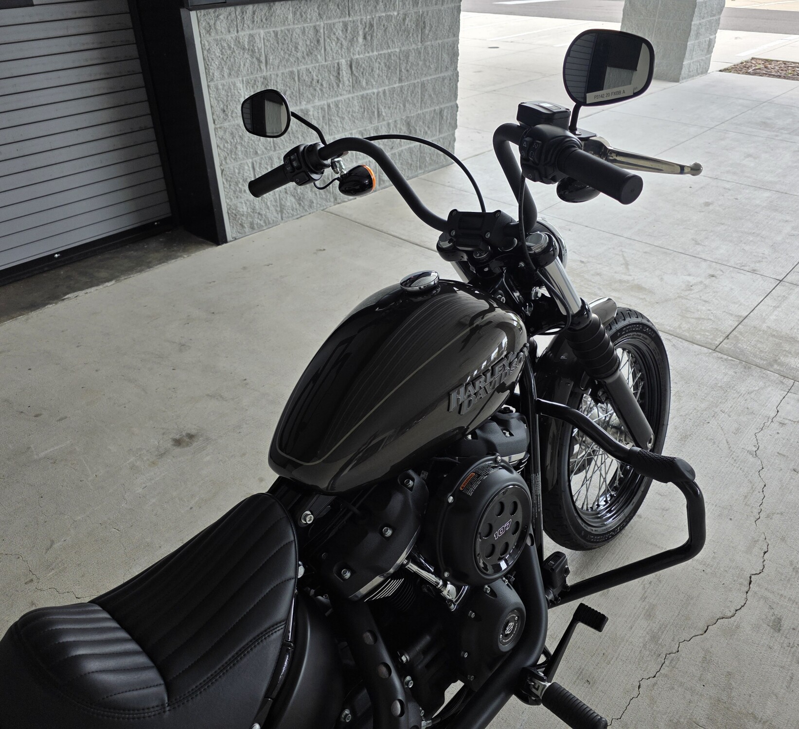 2020 Harley-Davidson® Street Bob® River Rock Gray, photo 7