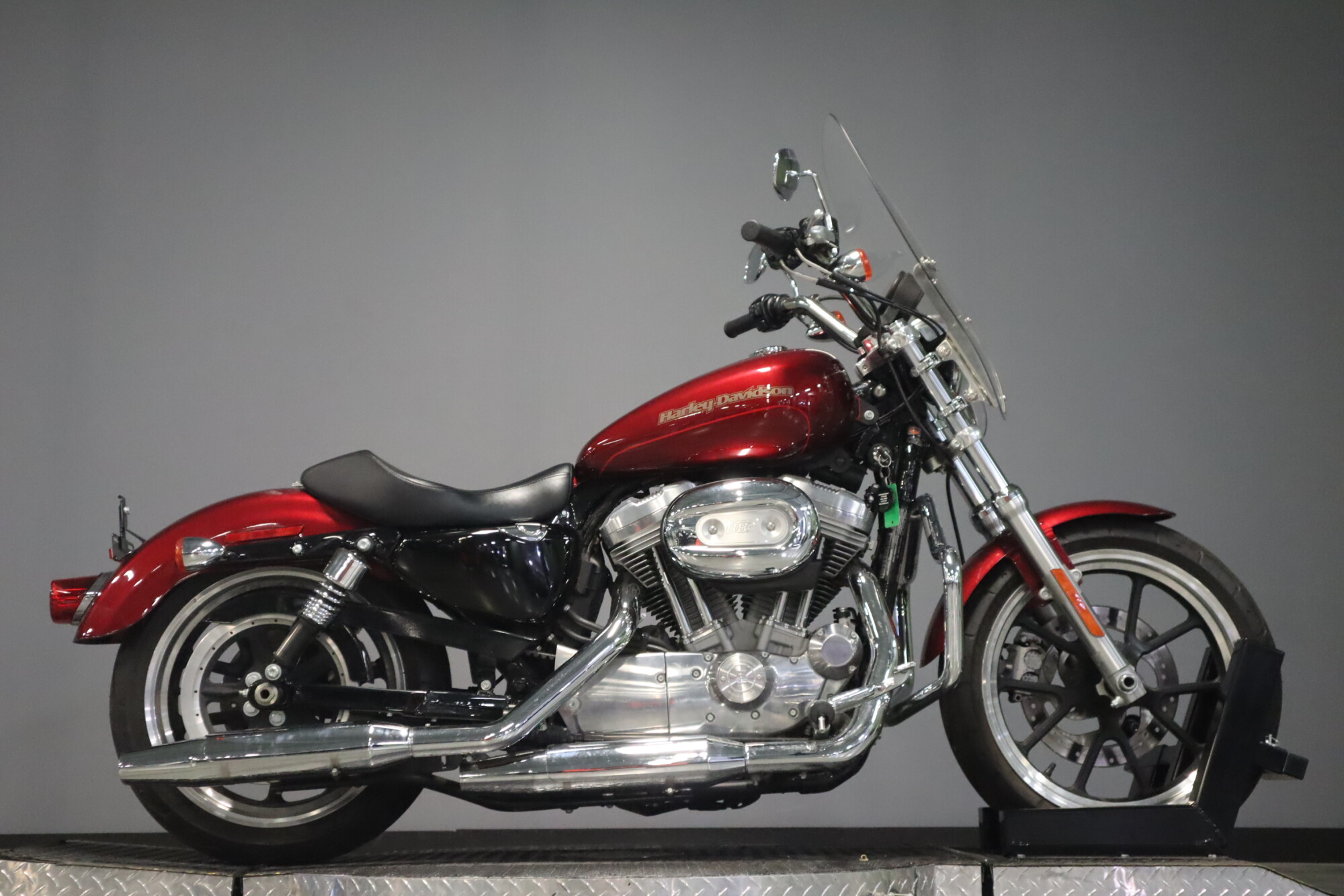 2016 Harley-Davidson® Iron 883™ XL 883N | Rawhide Harley-Davidson®
