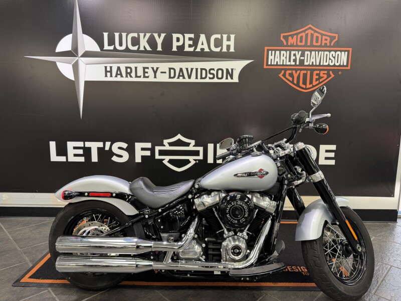 2020 Harley-Davidson® Softail Slim® Barracuda Silver