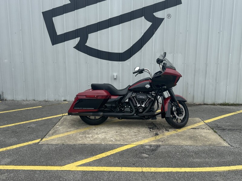 2021 Harley-Davidson® Road Glide® Special Billiard Red/Vivid Black — Black Finish