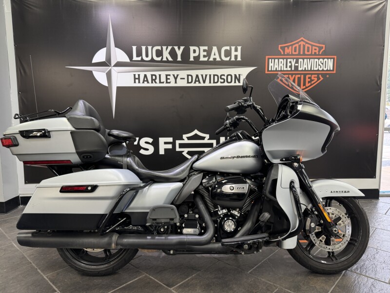 2020 Harley-Davidson® Road Glide® Limited Barracuda Silver Denim/Black Denim