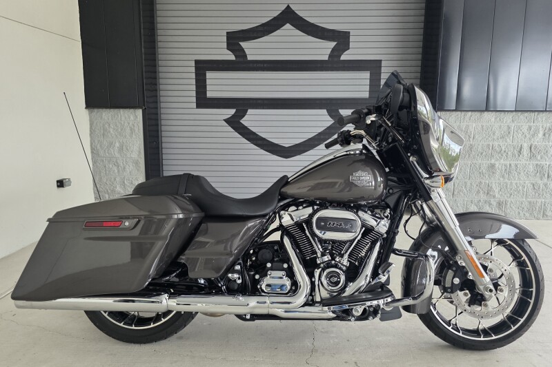 2023 Harley-Davidson® Street Glide® Special Gray Haze