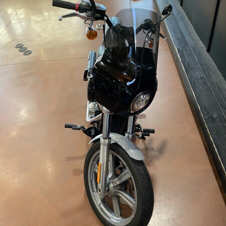 FXST 2024 Softail™ Standard thumb 1