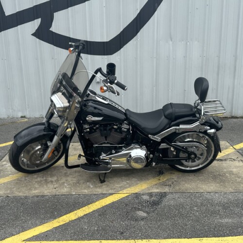 2024 Harley-Davidson® Fat Boy® 114 Vivid Black thumb 2