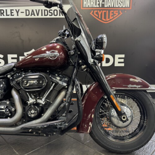 2018 Harley-Davidson® Heritage Classic 114 Twisted Cherry thumb 3