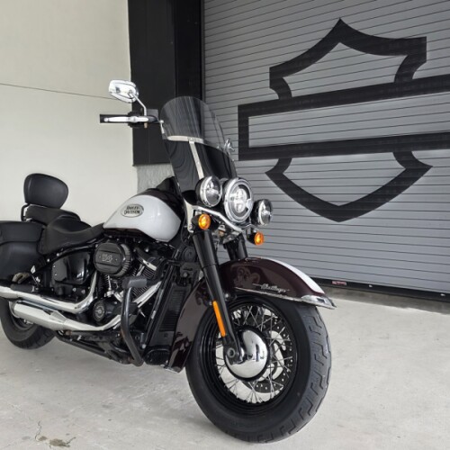 2021 Harley-Davidson® Heritage Classic 114 Midnight Crimson & Stone Washed White Pearl thumb 3