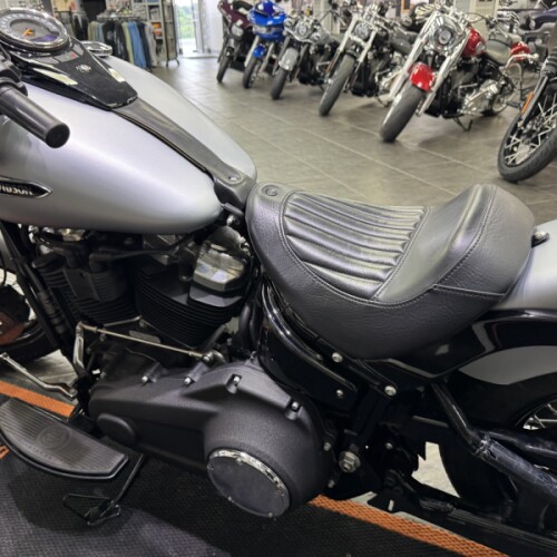 2020 Harley-Davidson® Softail Slim® Barracuda Silver thumb 0