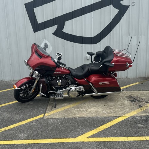 2019 Harley-Davidson® Ultra Limited Wicked Red/Twisted Cherry thumb 2