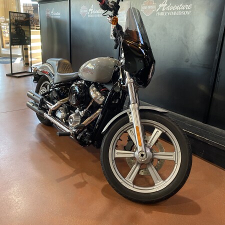 FXST 2024 Softail™ Standard thumb 2