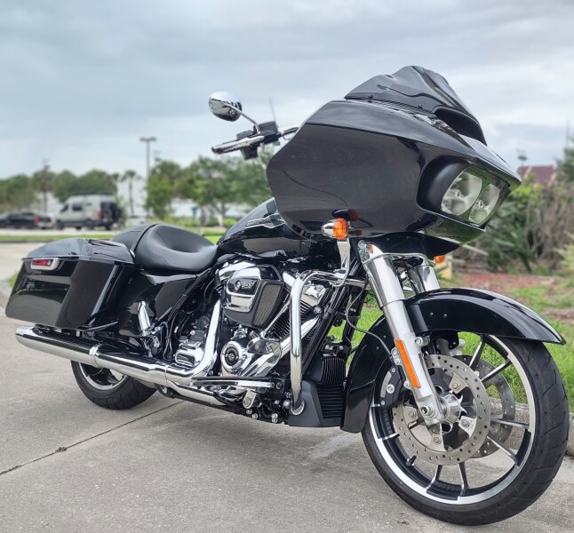 FLTRX 2023 Road Glide®