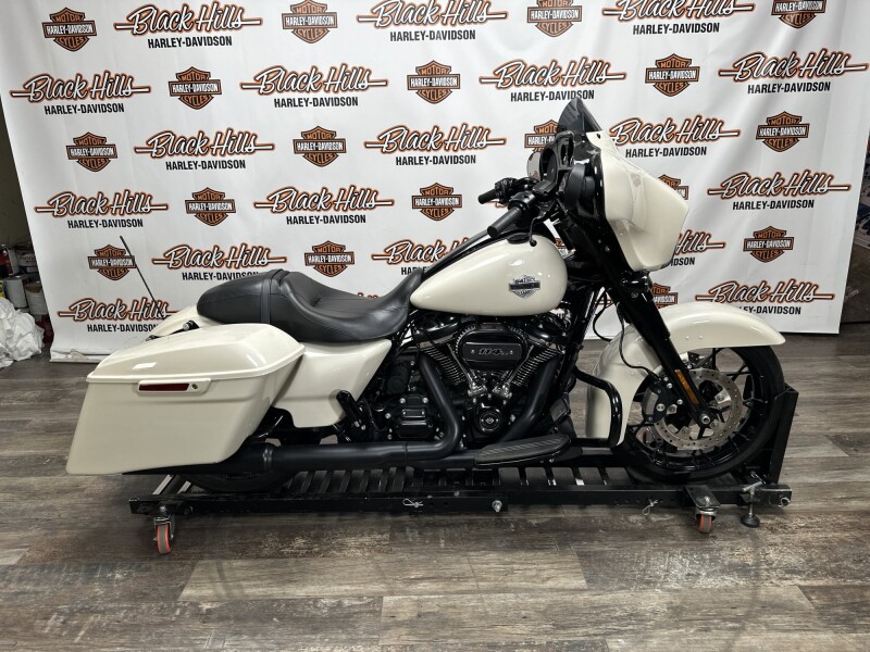 FLHXS 2022 Street Glide® Special