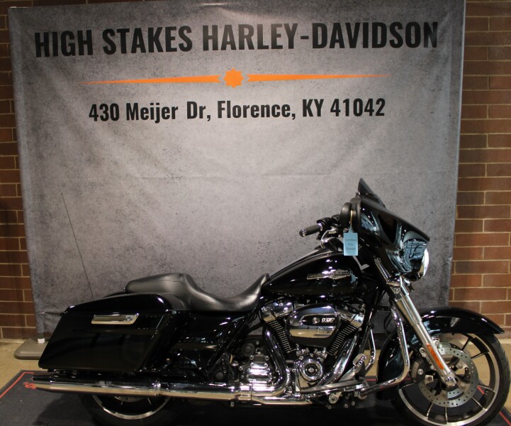 2023 Harley-Davidson® Street Glide® Vivid Black FLHX