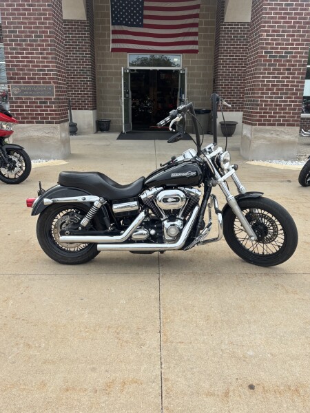 2011 Harley-Davidson® Super Glide® Custom Vivid Black