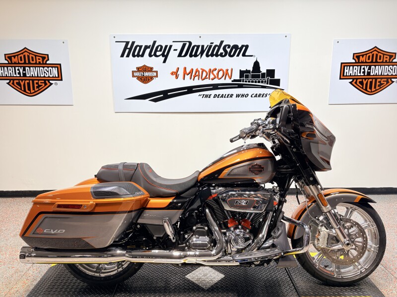 2026 FLHXSE Harley-Davidson® CVO Street Glide Torched Orange