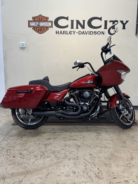 FLTRX 2025 Road Glide™