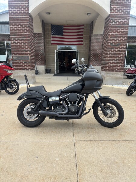 2017 Harley-Davidson® Street Bob® Black Denim
