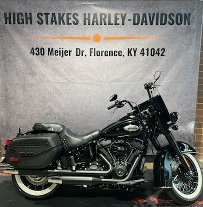2024 Harley-Davidson® Heritage Classic Vivid Black - Black Finish