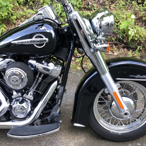 2020 Harley-Davidson® Heritage Classic 107 Vivid Black thumb 3