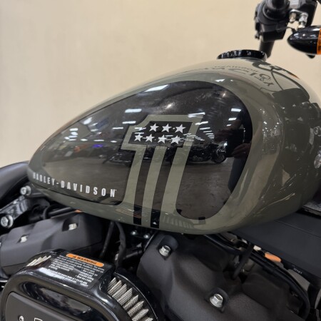 FXBBS 2021 Street Bob® 114 thumb 1