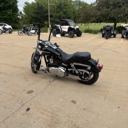 2011 Harley-Davidson® Super Glide® Custom Vivid Black thumb 1