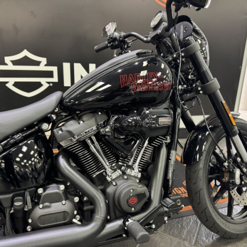2026 Harley-Davidson® Low Rider® S Vivid Black Black Trim thumb 1