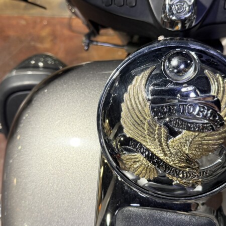 2016 Harley-Davidson® Tri Glide® Ultra thumb 2
