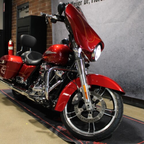 2018 Harley-Davidson® Street Glide® Wicked Red FLHX thumb 2