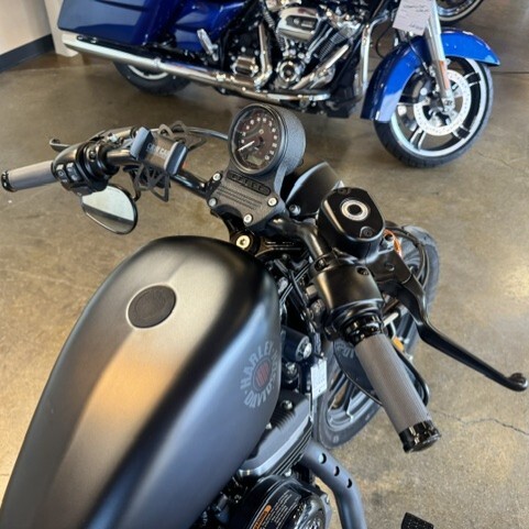  2020 Harley Davidson Iron 883 XL883N thumb 2