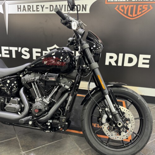 2026 Harley-Davidson® Low Rider® S Vivid Black Black Trim thumb 3