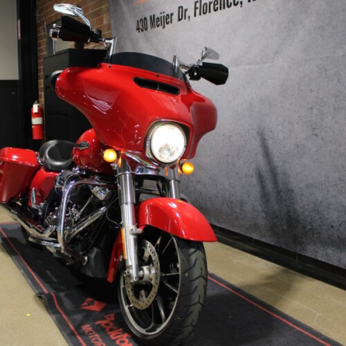 2023 Harley-Davidson® Street Glide® Redline Red FLHX thumb 2