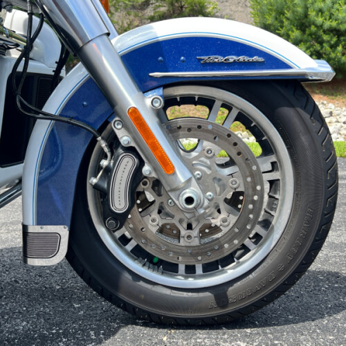 FLHTCUTG 2015 Tri Glide® Ultra thumb 2
