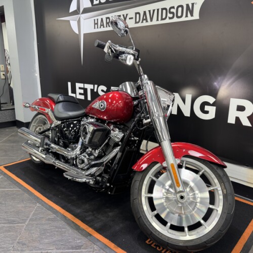 2026 Harley-Davidson® Fat Boy® Brilliant Red Chrome Trim thumb 2
