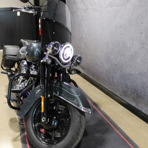 2025 Harley-Davidson® Heritage Classic Iron Horse Metallic w/Laced Wheels FLHC thumb 2