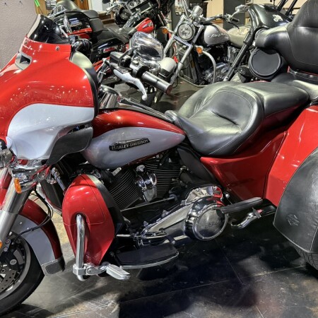 2019 Harley-Davidson® Tri Glide® Ultra thumb 3
