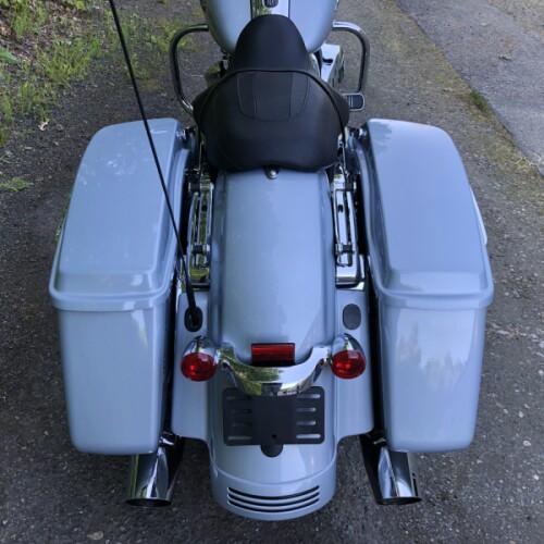 2023 Harley-Davidson® Street Glide® Atlas Silver Metallic thumb 1
