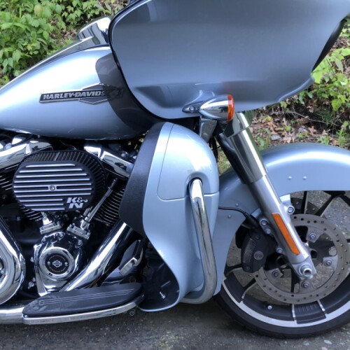 2023 Harley-Davidson® Road Glide® Atlas Silver Metallic thumb 3