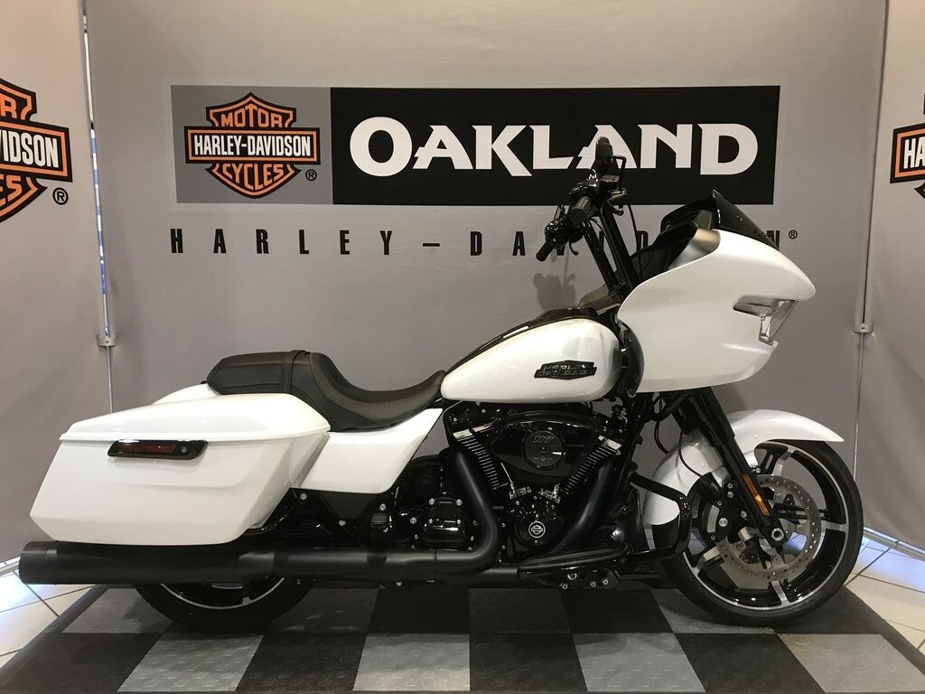 Harley-Davidson® Road Glide® 2024