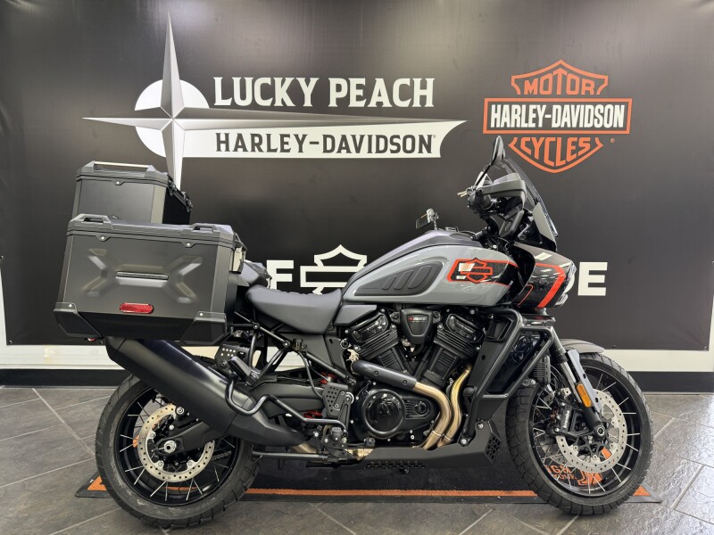 2026 Harley-Davidson® Pan America 1250 Limited Dark Billiard Gray