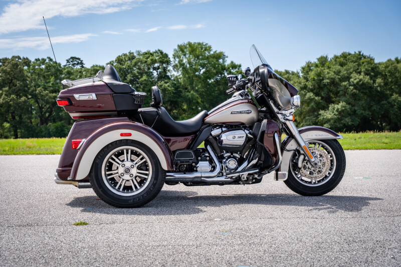 2018 Harley-Davidson® Tri Glide® Ultra FLHTCUTG 