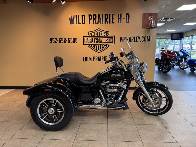 2022 Harley-Davidson® Freewheeler® Vivid Black