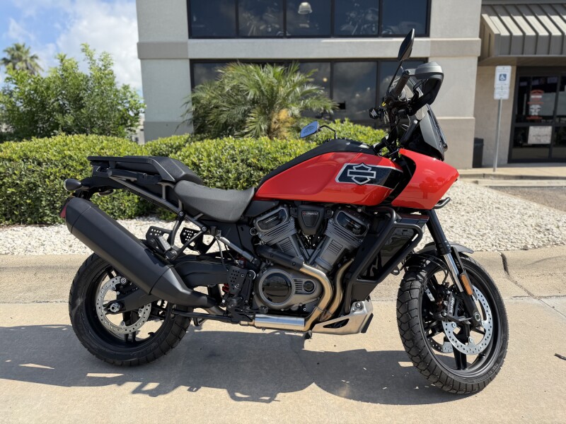 2026 Harley-Davidson® Pan America® 1250 Special Blood Orange Black Cast Wheels