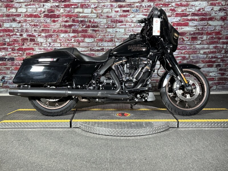 FLHXST 2023 Street Glide® ST