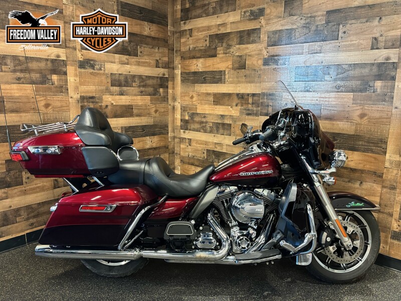 2015 Electra Glide Ultra Limited Two-Tone Mysterious Red Sunglo/Blackened Cayenne Sunglo FLHTK