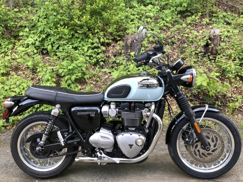 2023 Triumph Bonneville T120 Chrome Edition Chrome / Meriden Blue