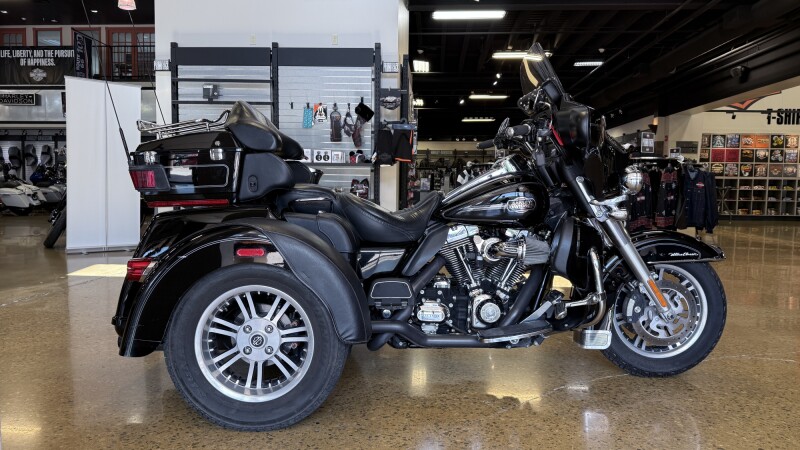 2010 Harley-Davidson® Tri Glide® Ultra Classic® Black