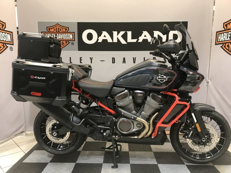 Harley-Davidson® CVO™ Pan America® 2025