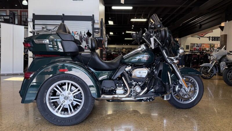 2024 Harley-Davidson® Tri Glide® Ultra Alpine Green / Vivid Black