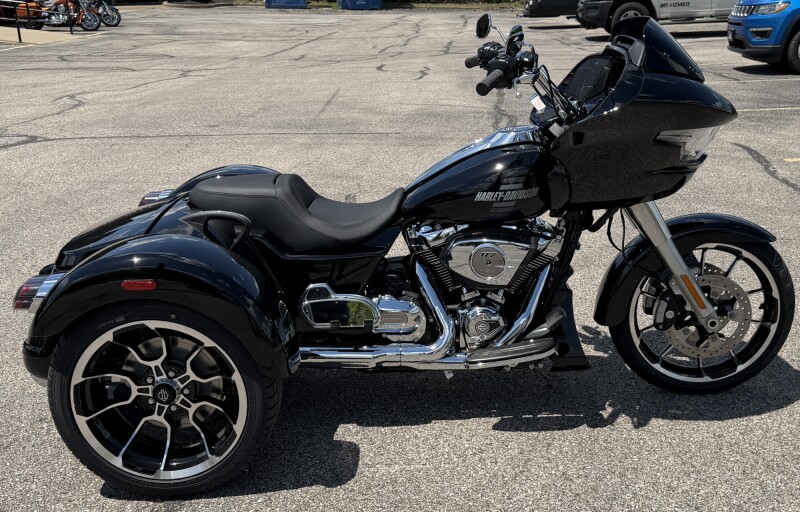 2026 FLTRT Road Glide 3